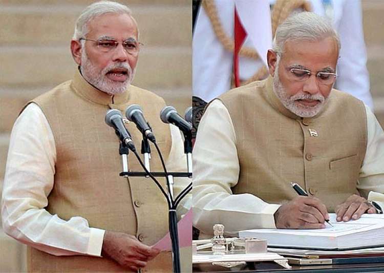 Narendra Modi chucks trademark halfsleeve kurta for swearingin