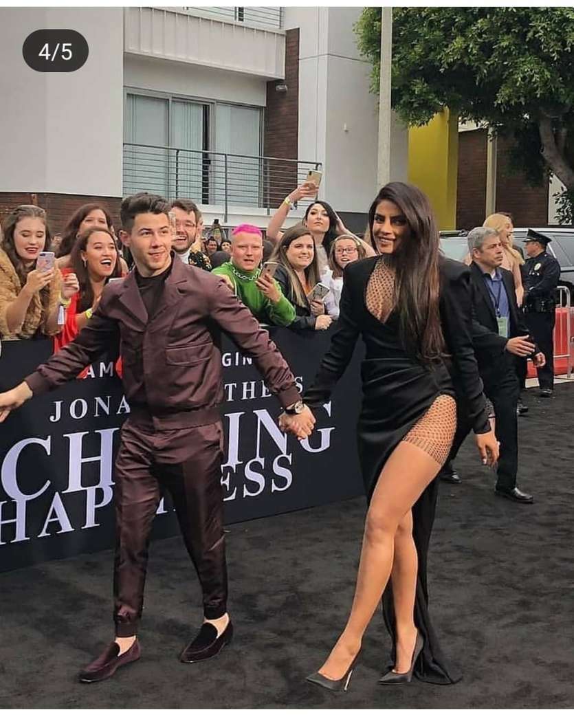Priyanka was seen posing for the camera to showcase the way she has styled her dress.
